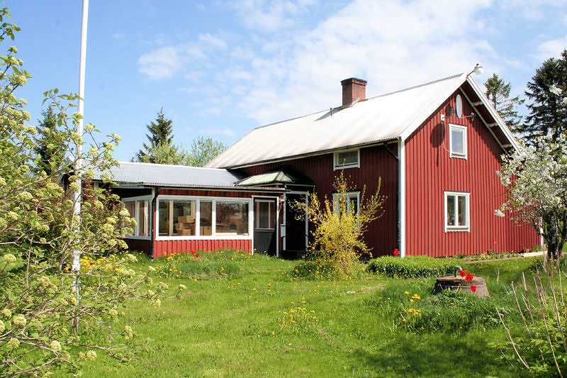 Galeriebild Solberga - Toller Pferdehof auf dem Lande mit insgesamt 18 ha Wiesen- u. Weidenareal