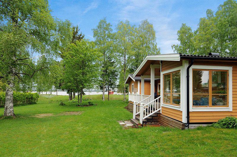 modernes ferienhaus mit weißr fassade mittelmeer