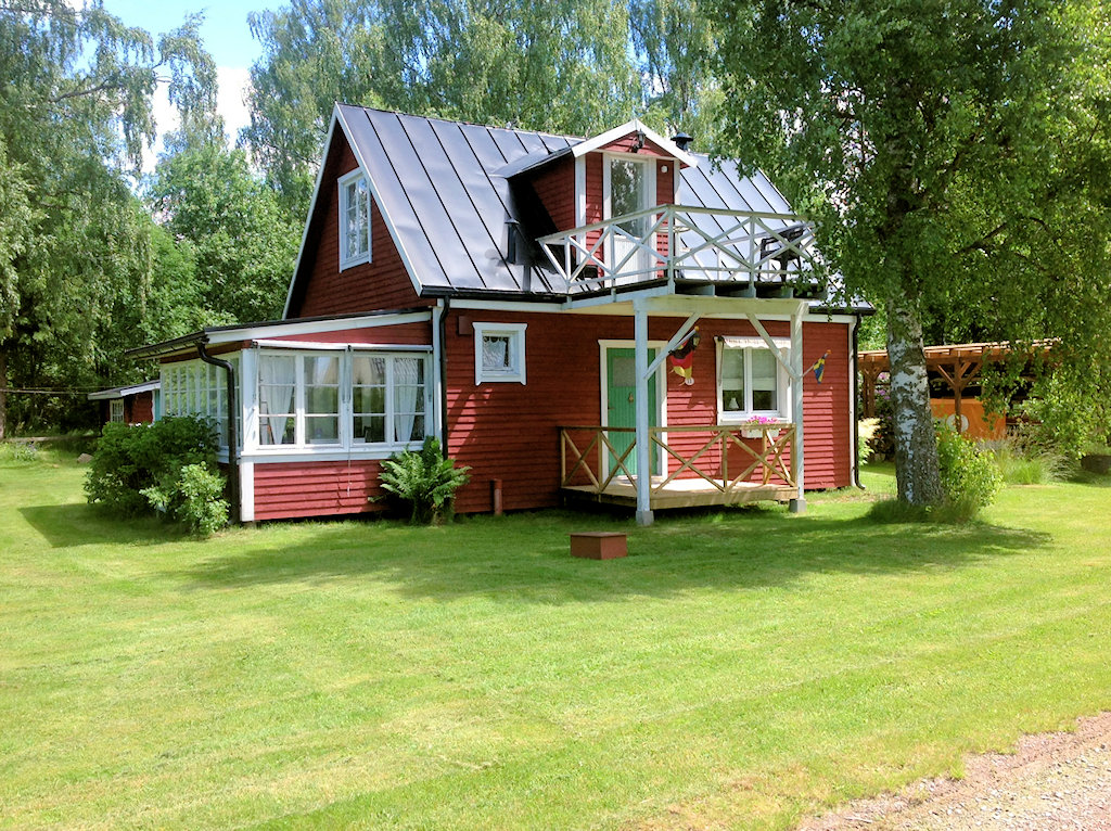 Galeriebild Rinkaby - Ferienhaus in Tävelsås, ca. 50 m vom See Rinkabysjön. Und nur 10 km bis Växjö in Småland!