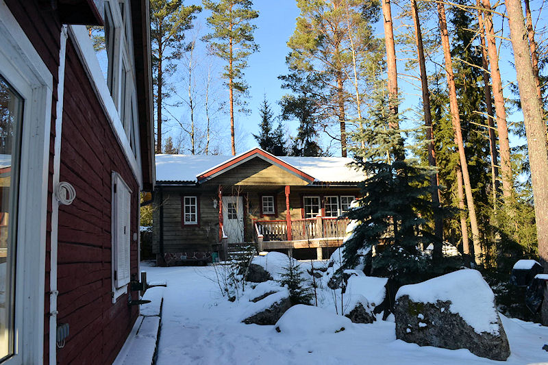 Blockhaus / Gästehaus Galeriebild Ängkärret. Värmland. 2 beeindruckende Schwedenhäuser in einer wunderbaren Lage am See Bredreven zu verkaufen
