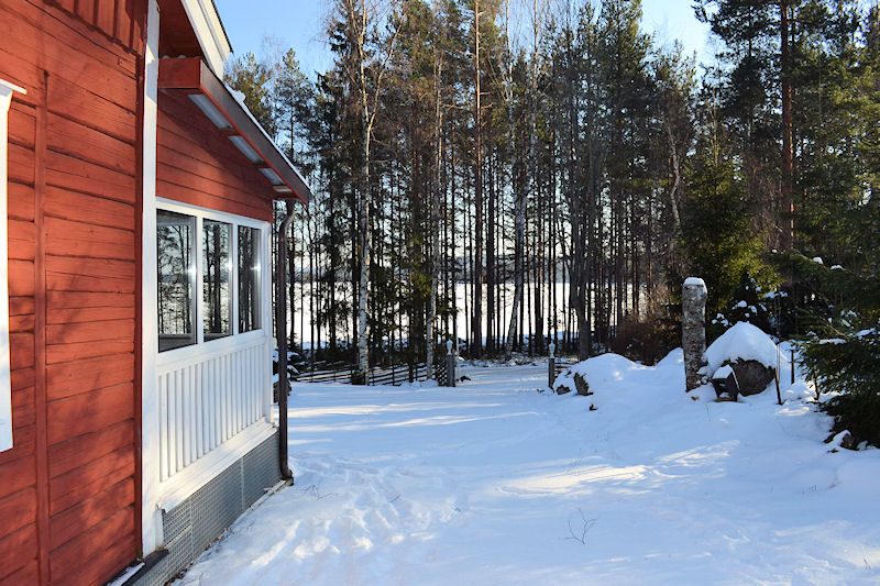 Wer dieses Anwesen erwirbt, kann unser Märchenland im Norden entspannt annehmen Galeriebild Ängkärret. Värmland. 2 beeindruckende Schwedenhäuser in einer wunderbaren Lage am See Bredreven zu verkaufen