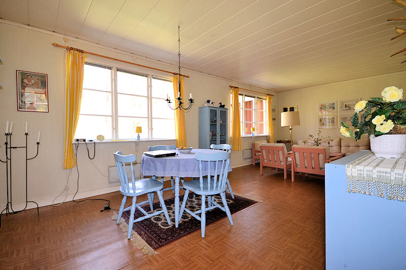 Galeriebild Sie wollen sich einen Smålandtraum verwirklichen mit Haus und Paradies? Bitte sehr, hier können Sie es!