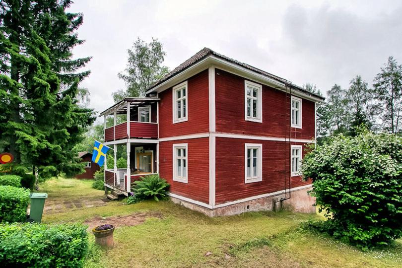 Kommen Sie, wir wollen uns jetzt die Villa innen ansehen.... Galeriebild Villa Havrekärven. Klassisches Wohnhaus am Ortrand von Kopparberg auf großem Naturgrundstück. Schön!