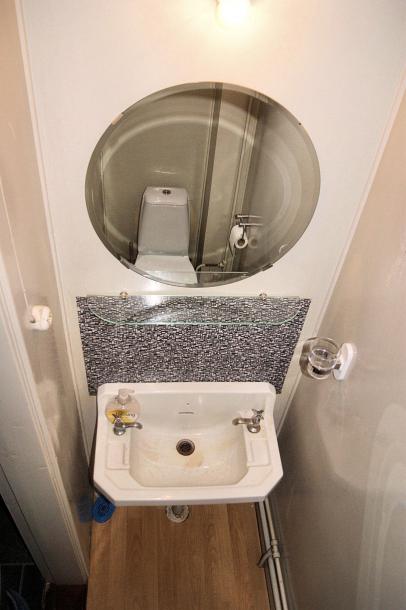 WC, EG Galeriebild Villa Havrekärven. Klassisches Wohnhaus am Ortrand von Kopparberg auf großem Naturgrundstück. Schön!