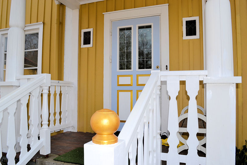 Der wunderschöne Gebäudeeingang.... Galeriebild Lönashults Herrenhaus heißt Sie und Ihre Familie ganz herzlich willkommen. Ein magisches Immobilienangebot erwartet Sie!