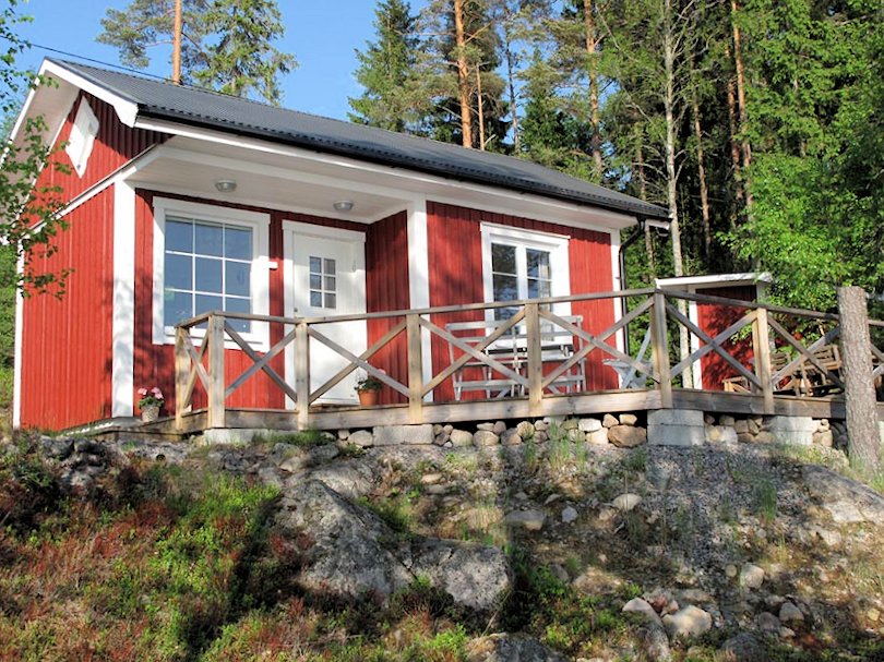 Wir wollen nun das Innere des Ferienhauses 2 betrachten.... Galeriebild Högbo, Finnshyttan, so heißt das kleine schwedische Paradies am Ufer des mächtigen Sees Lersjön bei Filipstad in Värmland