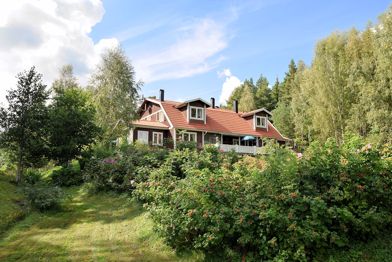Aber, wer rausgeht, muss auch wieder reinkommen - in das malerische Milieu dieser Schwedenvilla.... Galeriebild Paukenschlag am beeindruckendenn Schärengarten von St. Anna / Söderköping / Ostseeküstenlage, südlich von Stockholm