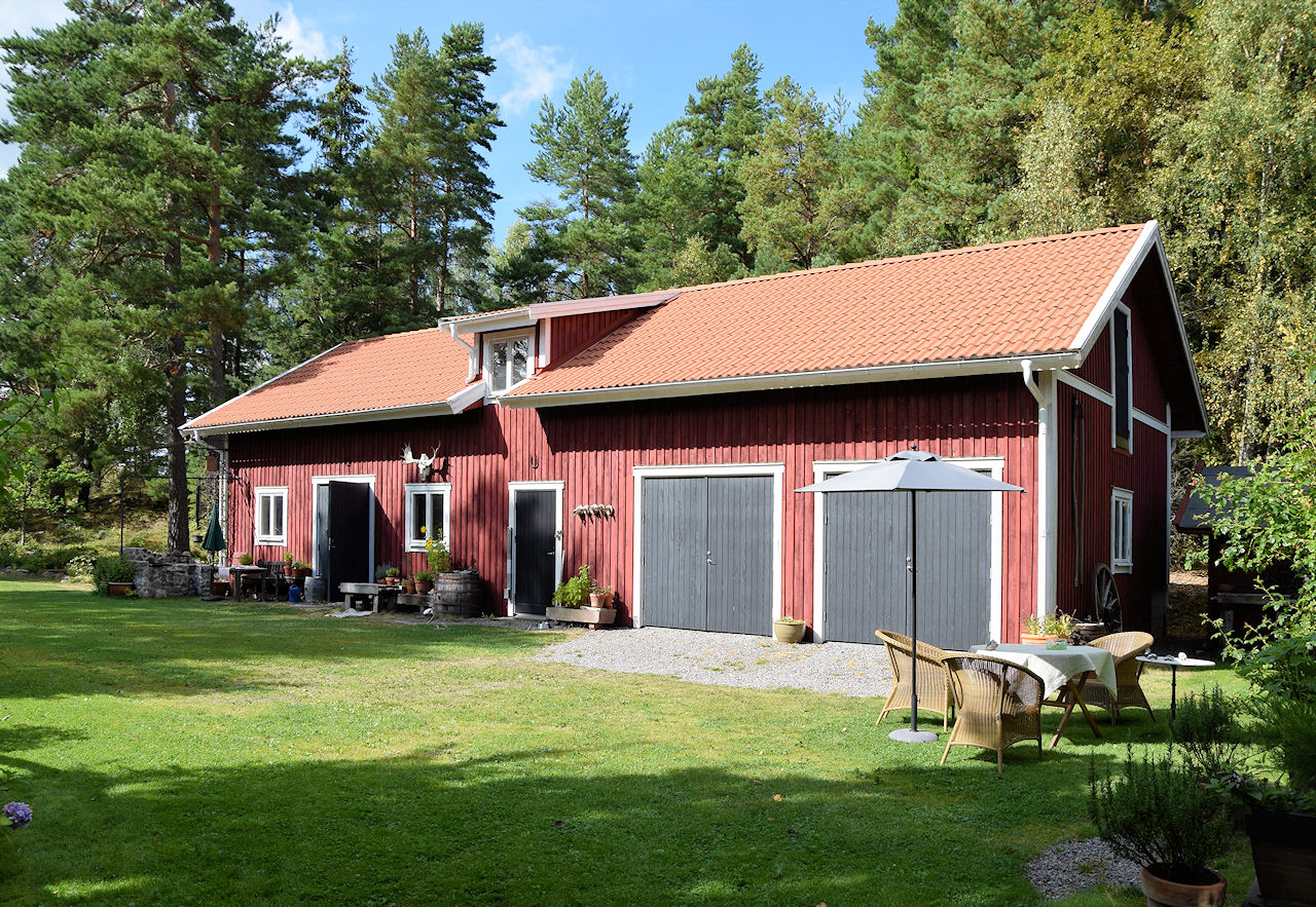 ....mit einer Doppelgarage und ganz viel Platz: Werkstatt, Vorrat, Hobbyraum, Dachausbau und vieles mehr Galeriebild Paukenschlag am beeindruckendenn Schärengarten von St. Anna / Söderköping / Ostseeküstenlage, südlich von Stockholm