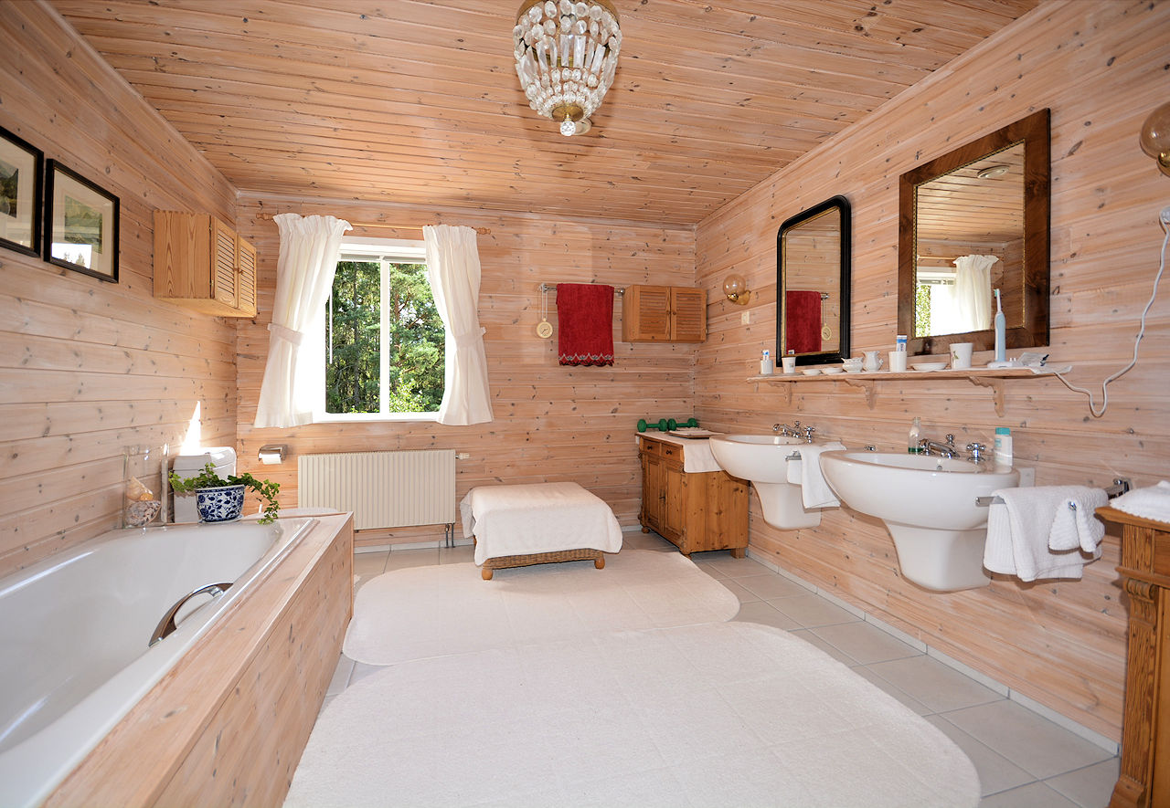Badezimmer 1 Galeriebild Paukenschlag am fantastischen Schärengarten von St. Anna / Söderköping / Ostseeküstenlage, südlich von Stockholm