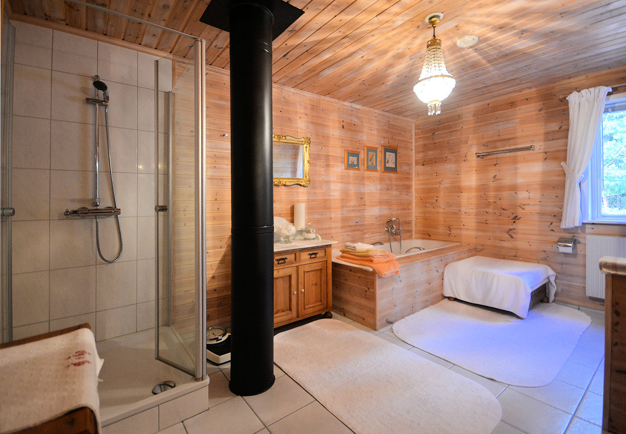 Badezimmer 2 Galeriebild Paukenschlag am fantastischen Schärengarten von St. Anna / Söderköping / Ostseeküstenlage, südlich von Stockholm