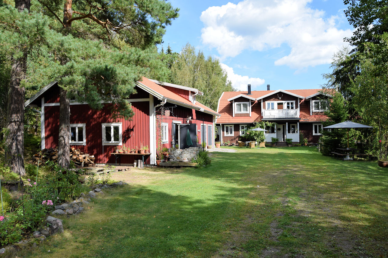 Nun wollen wir ins Haus.... Galeriebild Paukenschlag am beeindruckendenn Schärengarten von St. Anna / Söderköping / Ostseeküstenlage, südlich von Stockholm