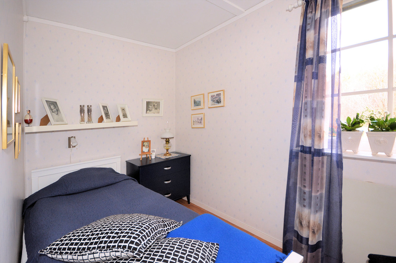 Schlafzimmer 3 Galeriebild Weiler Hult - nahe Unnaryd / Halland. Wir sollten nie aufhören nach dem weltlichen Paradies zu greifen. Hier ist es...!