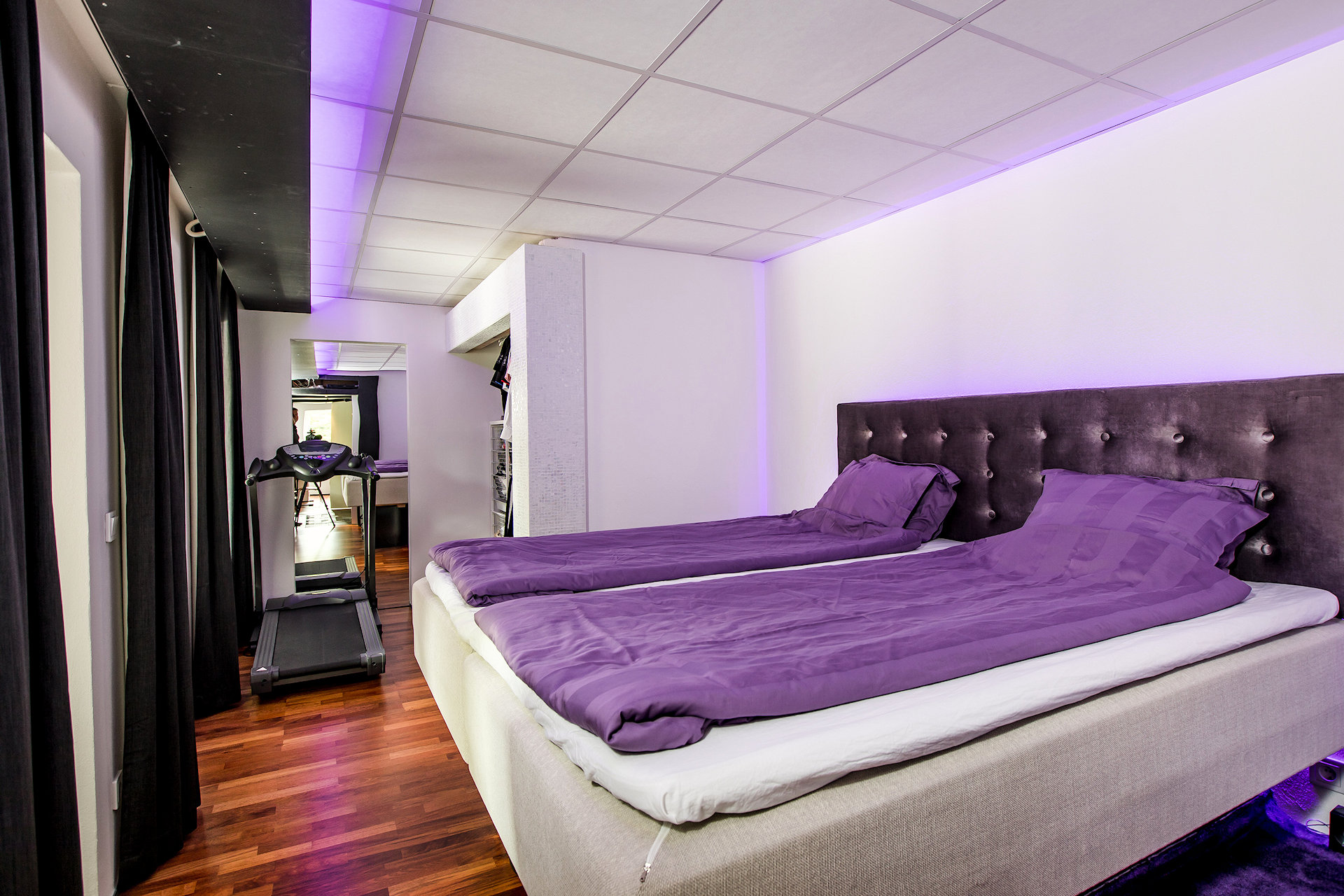 Elternschlafzimmer, UG