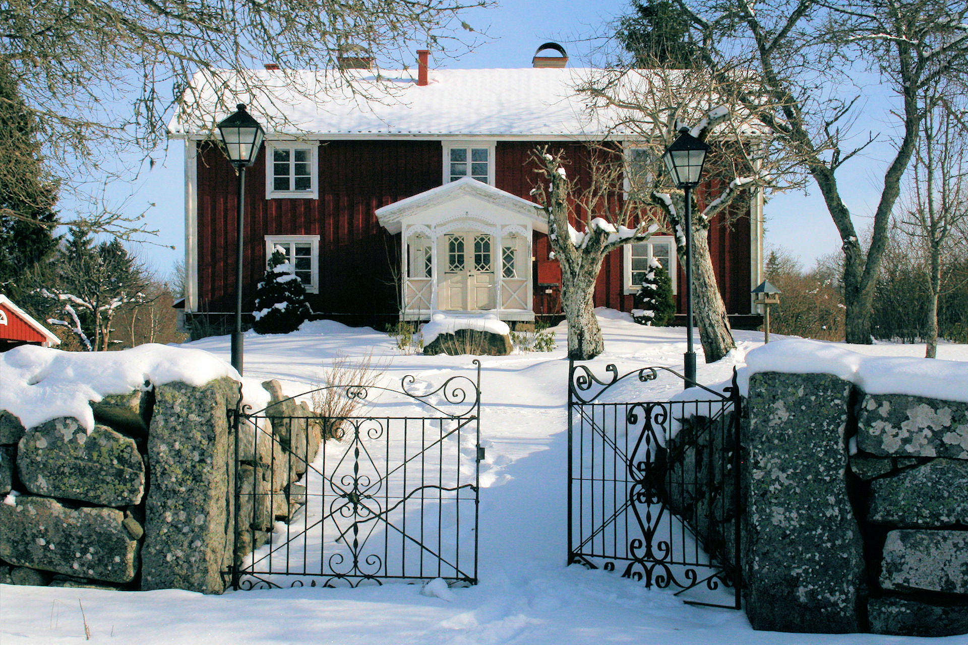 Zauberhafte Winterimpressionen des Hofes " Bostenstorp" in Småland