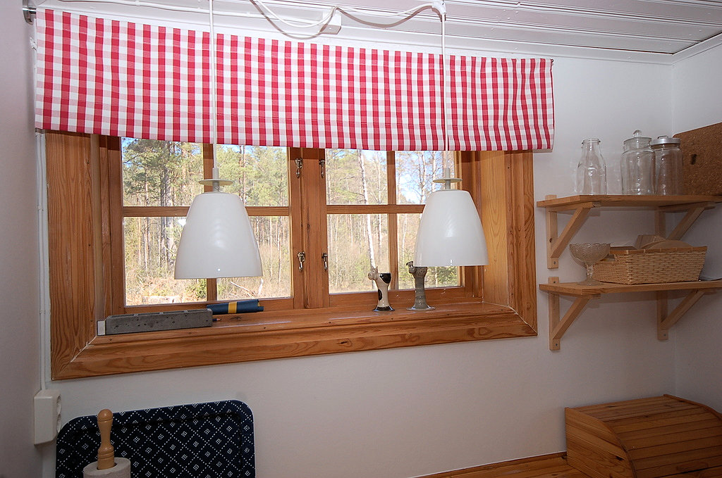 ....freuen uns über das hübsche Küchenfenster.... Küchenfenster