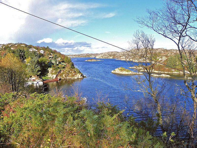 Schweden Immobilien - Norwegen: Tolles Blockhaus in toller Lage an der Küste Südnorwegens - Haugesund nahe Bergen