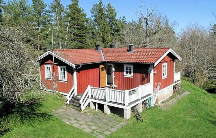 Schweden Immobilien - Ferienhaus Västrum für Ostseeliebhaber