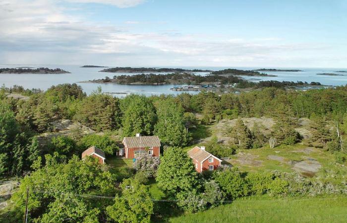 Schweden Immobilien - Klassischer Resthof Saltkrokant ganz nahe der Ostseeküste bei Loftahammar