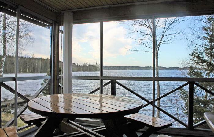 Schweden Immobilien - "Påbohus" - Ein Umweltparadies am besonders schönen See Fegen. Hier erwarten Sie noch richtig alten Zeiten!
