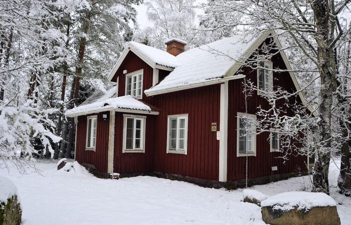 Schweden Immobilien - Hinein ins Paradies "Stjärnemo". Småland erleben in einem herrlich abgeschiedenen Winkel am Rande der Wildnis! 