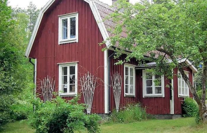Schweden Immobilien - Klassische Schwedentorp nahe Binnenmeer Vänern