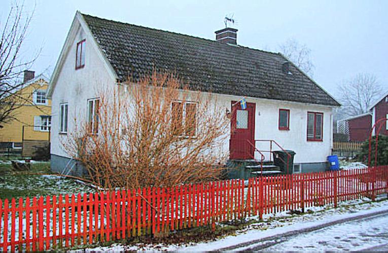 Schweden Immobilien - Haus zum Renovieren in Förlångskvarn Schweden Immobilien - Haus zum Renovieren in Förlångskvarn