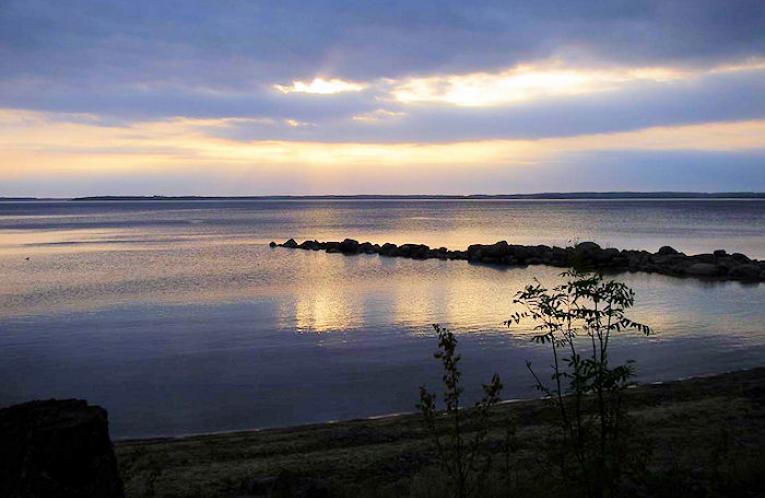 Schweden Immobilien - Wohnhaus in Deldenäs auf Wassergrundstück am See Skagern Schweden Immobilien - Wohnhaus in Deldenäs auf Wassergrundstück am See Skagern