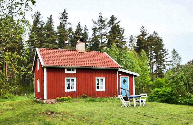 Schweden Immobilien - Charmantes ehemaliges Bauernhaus im Dreieck zwischen den Seen Bråtvik, Älmaren und Lindfallegölen Schweden Immobilien - Charmantes ehemaliges Bauernhaus im Dreieck zwischen den Seen Bråtvik, Älmaren und Lindfallegölen