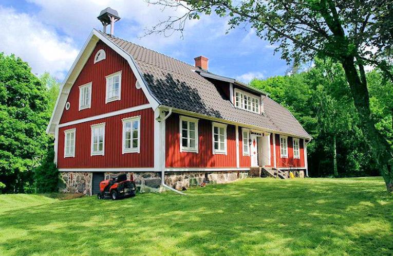 Schweden Immobilien - Beeindruckendes Herrenhaus nahe der schwedischen Ostseeküste bei "Svängsta" Schweden Immobilien - Beeindruckendes Herrenhaus nahe der schwedischen Ostseeküste bei "Svängsta"