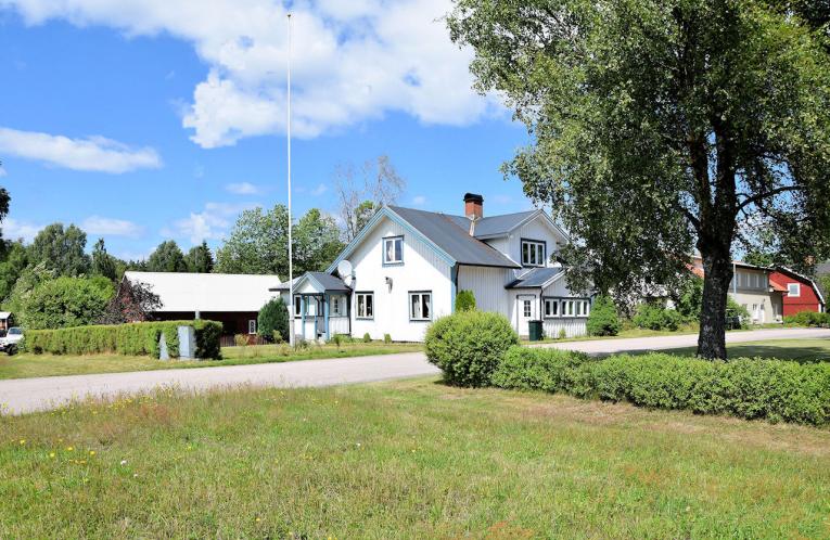 Schweden Immobilien - Byholma - ein kleines Dorf nahe Lidhult / Kronobergs län / mit diesem klassischen Ferien- oder Permanentwohnhaus in toller Bolmenseenähe Schweden Immobilien - Byholma - ein kleines Dorf nahe Lidhult / Kronobergs län / mit diesem klassischen Ferien- oder Permanentwohnhaus in toller Bolmenseenähe